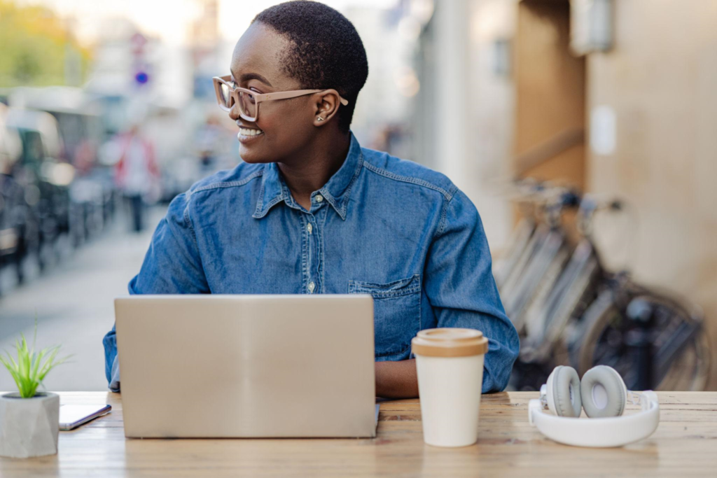 Top Online Business Ideas for Beginners in 2026 Online freelancer managing digital projects and client work